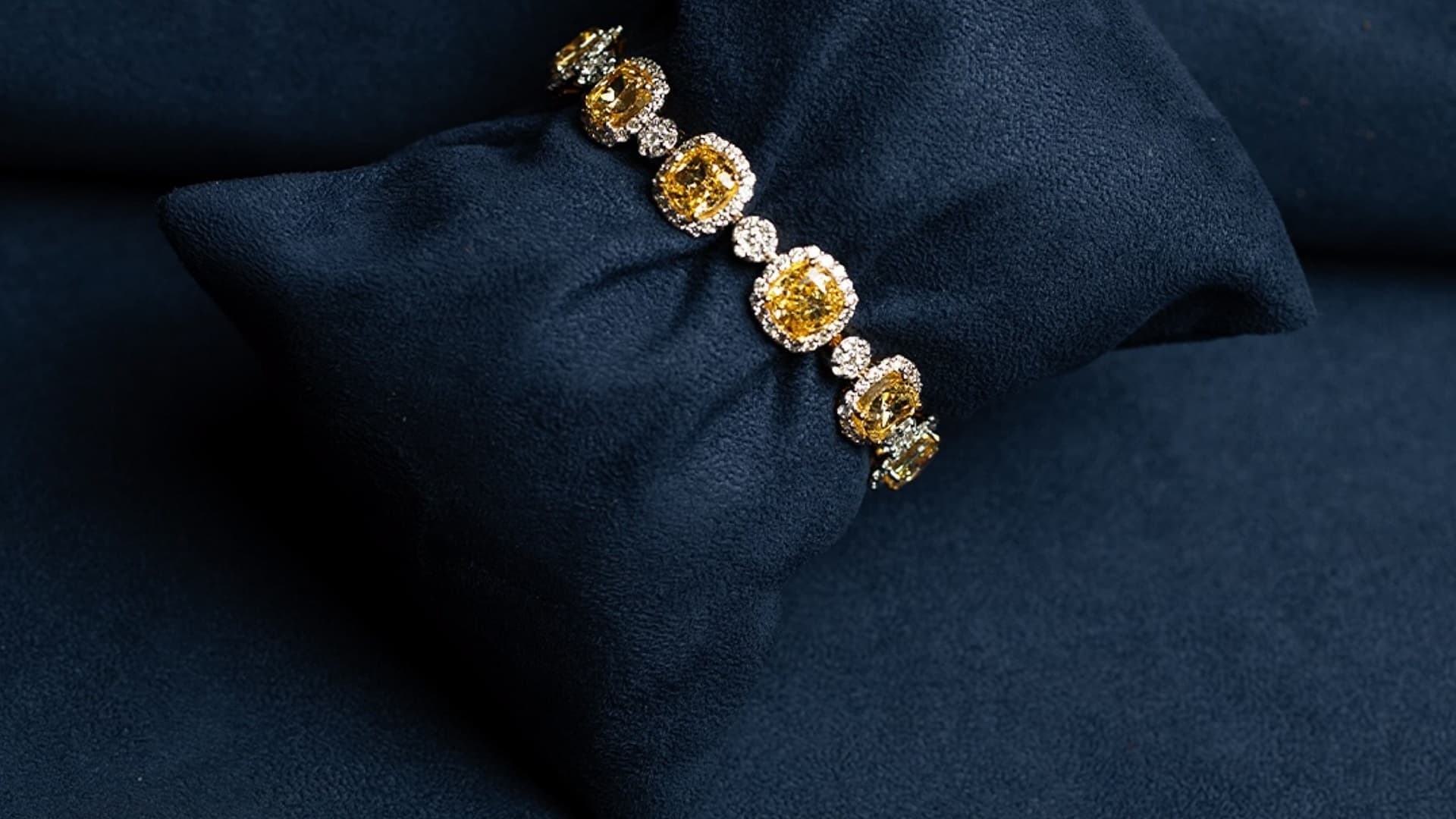 Up to 65% on all diamond jewelry